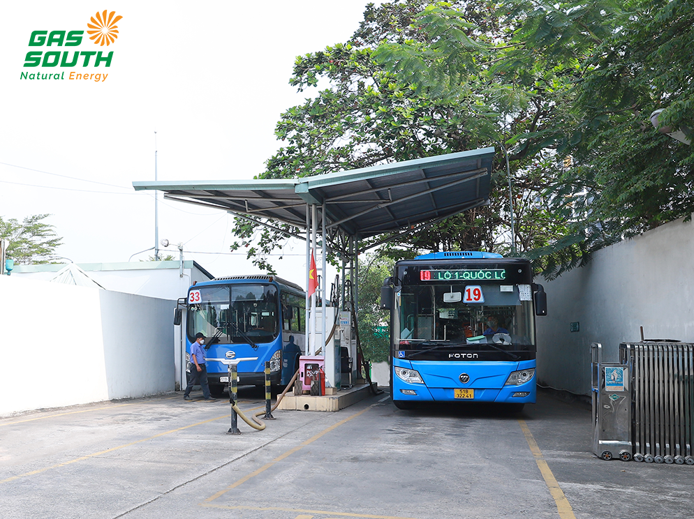 Xe buýt chạy bằng CNG tại Việt Nam